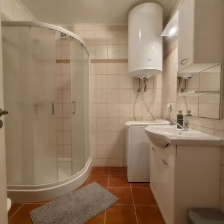 Апартаменты Jenna - Sindy